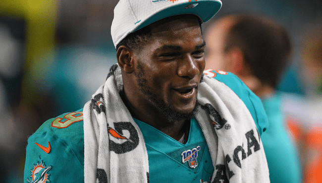 mark walton arrested video peeing