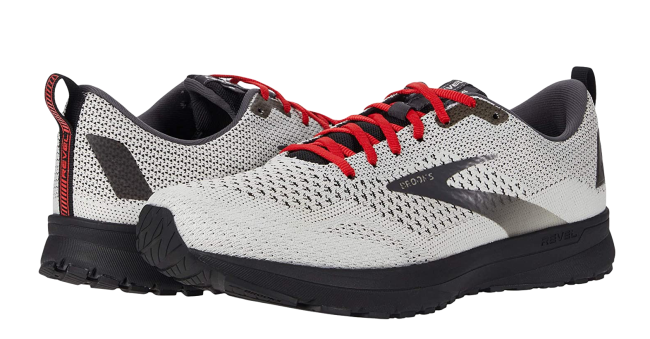 Brooks Revel 4