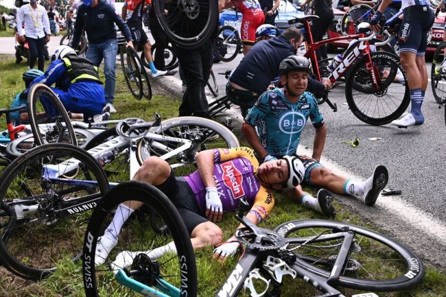 Tour de France crash