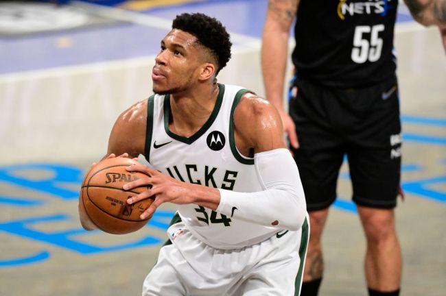 Giannis Antentokounmpo Milwaukee Bucks