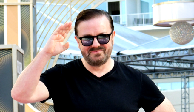 Ricky Gervais Stand-Up Joke About People Who Get Offended On Twitter