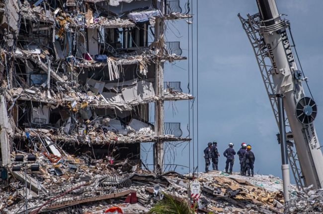 escape from florida condo collapse
