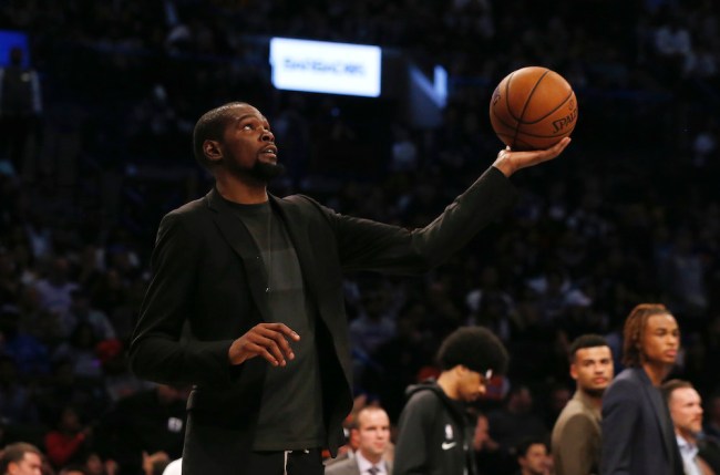 A new book claims Kevin Durant's free agency included a stealth meeting between his dad and the New York Knicks
