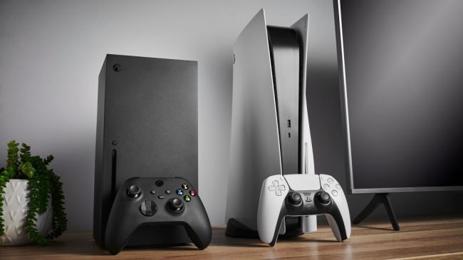 16-year old high school student Max Hayden made $1.7 million by reselling of the PS5, Xbox Series X gaming consoles, swimming pools,, and Pokemon trading cards.