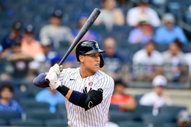yankees announcer aaron judge home run replay call