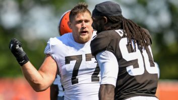 Jadeveon Clowney Is Firing Completely Unwarranted Shots At Offensive Guards For No Reason
