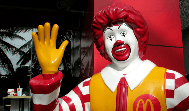 McDonalds Employees Left baffled By Customer's incredible 3400 Order