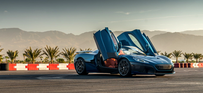 Rimac Nevera Beats Production Car Speed Record Tesla Model S Plaid drag race