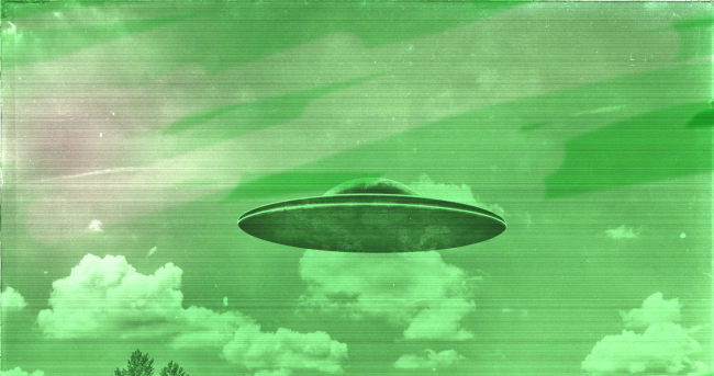 Two Planes One Military Report Seeing Bright Green UFO Over Canada