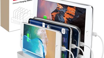 Never Fight For A Phone Charger Again With The Poweroni USB Charging Station Dock