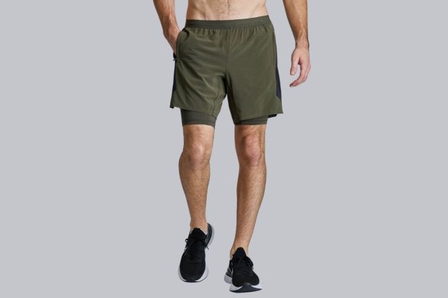Fourlaps Has The Best Activewear Pants (And Shorts) For Running, Training, And Living In