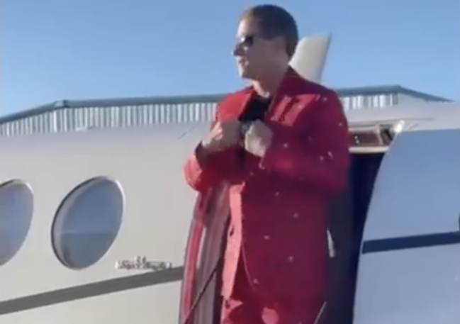 Eric Musselman Nick Smith Airplane Video