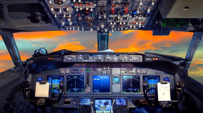 FedEx Pilots Film Pulsating Orb UFO Following Their Plane Experts Baffled