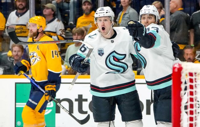 Seattle Kraken Nashville Predators Fight Fans Crowd
