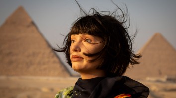 Human-Like Artistic Robot Ai-Da Detained At Egyptian Border Over Concerns It’s Being Used As A Spy
