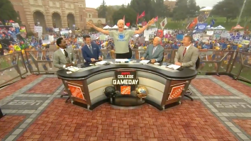 Bill Walton Calls Out Alabama, Kisses Lee Corso During Most Entertaining College Gameday Of All-Time