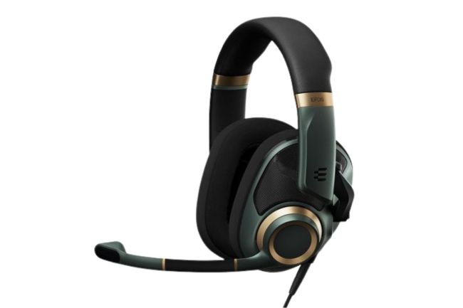 Holiday Gift Guide: The Best Gifts For Men Under $500