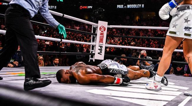 Daniel Cormier Slams Tyron Woodley For Meme Contest Of KO Loss