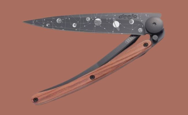 Everyday Carry Essentials: Tanner Goods Travel Wallet, SP4 Portable Wireless Golf Speaker, And More