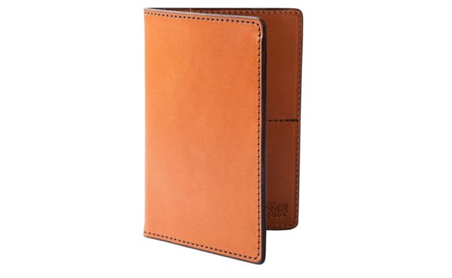 Everyday Carry Essentials: Tanner Goods Travel Wallet, SP4 Portable Wireless Golf Speaker, And More