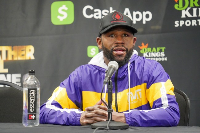 floyd-mayweather-gives-controversial-opinion-canelo-alvarez