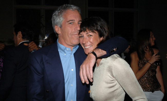 Ghislaine Maxwell Trial Pilot Reveals Passengers On Jeffrey Epsteins Plane