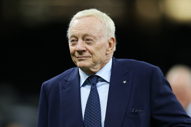 jerry-jones-blames-dalls-cowboys-receivers-for-dak-prescotts-struggles