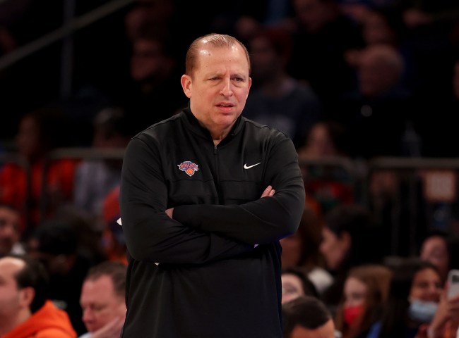 the-knicks-are-getting-roasted-after-another-terrible-performance