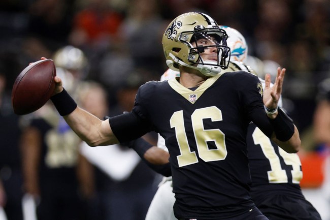 Stat Shows Just How Bad Notre Dame QB's Have Been In The NFL