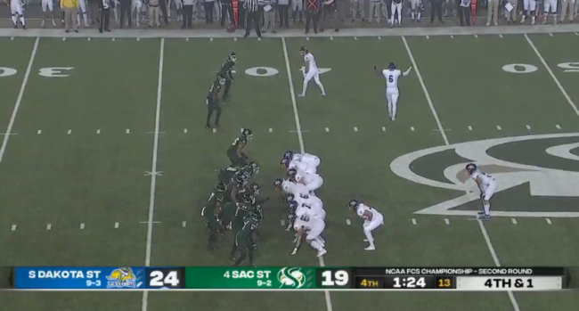 South Dakota State Trick Play Sacramento State 4th-And-1 Win Game Quarterback Confusion