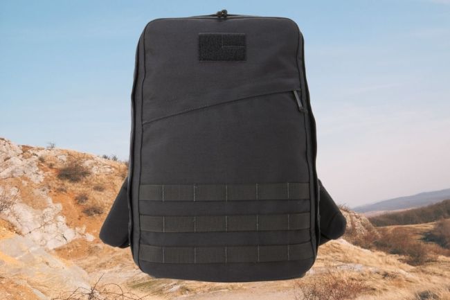 17 Best Day Hiking Apparel And Gear Essentials To Buy Right Now