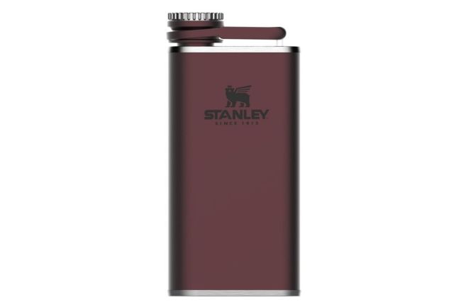 5 Growlers And Flasks Perfect For Hiking, Kayaking, And Camping