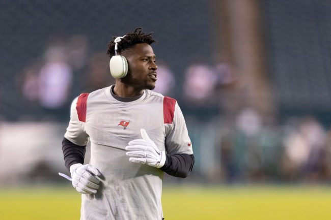 antonio-brown-wild-claim-tampa-bay-buccaneers