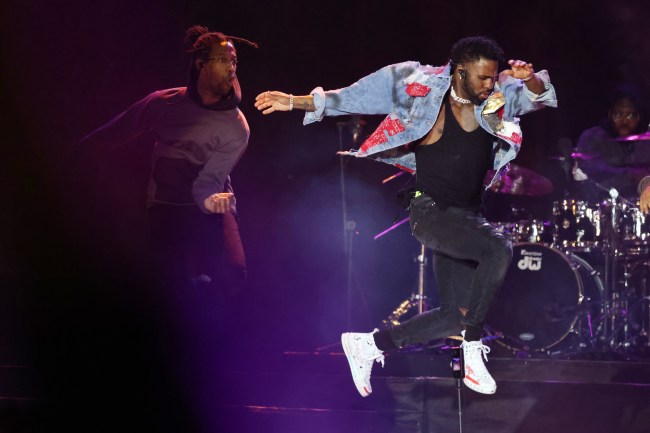 jaason-derulo-fights-guys-called-him-usher