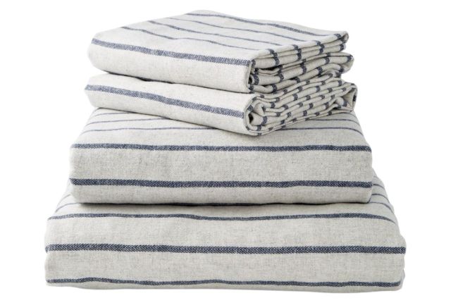 Take 30% Off These Warm Eco Heather Flannel Sheet Sets From Upstate