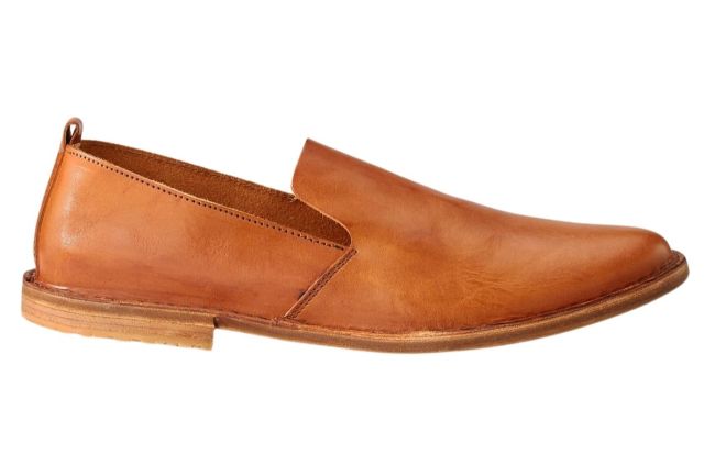 9 Travel Essentials For Escaping The Cold Winter Weather