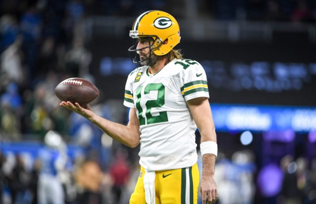 Aaron Rodgers Gives Positive Update On Fractured Toe
