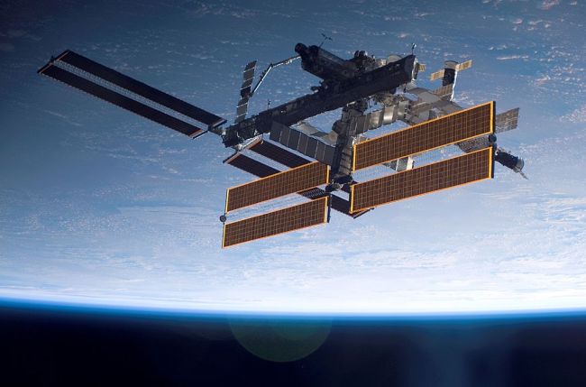 There Are Plans To Build A Movie Studio/Sports Arena In Space By 2024