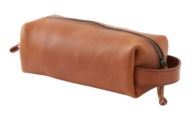 Everyday Carry Essentials: Seager x Huckberry Snapback, Egoist Ash Tray, And More
