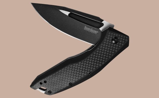 Everyday Carry Essentials: Seager x Huckberry Snapback, Egoist Ash Tray, And More