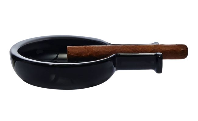 Everyday Carry Essentials: Seager x Huckberry Snapback, Egoist Ash Tray, And More