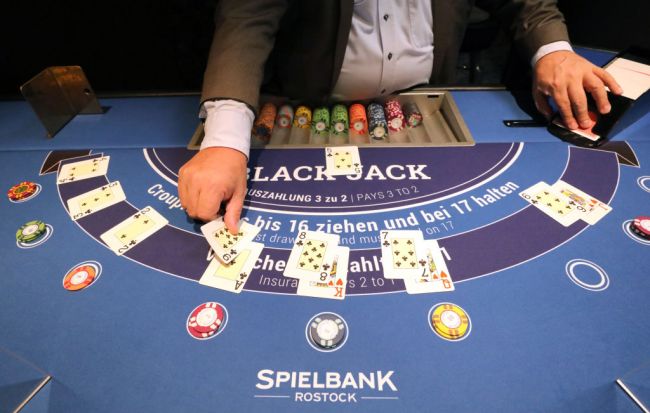 philadelphia-76ers-introduced-worlds-worst-blackjack-player