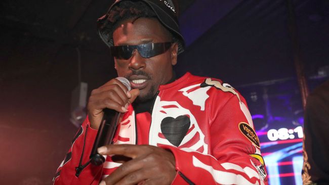 Antonio Brown Announces His New Job Working For Kanye West