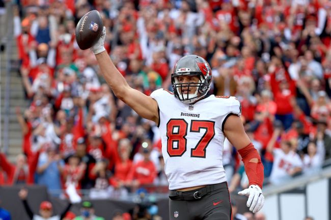 one-high-powered-offense-interested-adding-rob-gronkowski