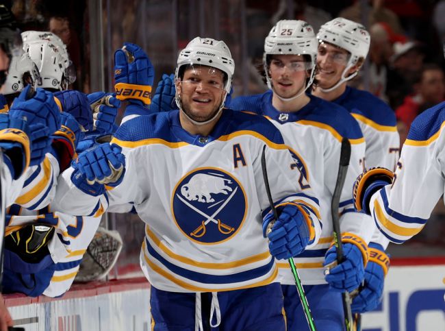 bettor-accidentally-places-250-bet-buffalo-sabres-wins-10000