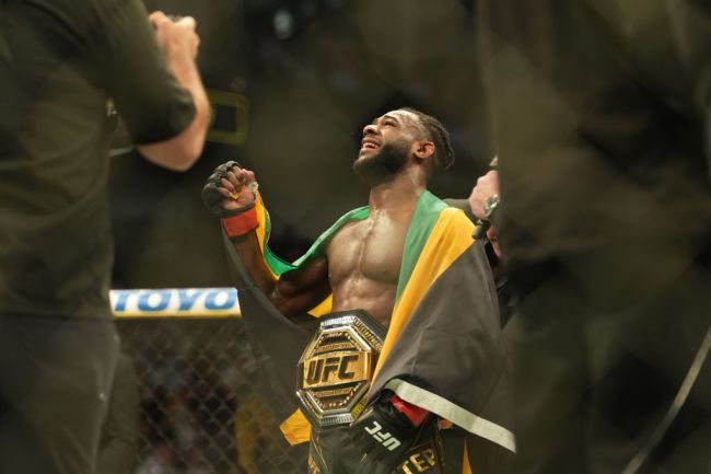 floyd-mayweather-tried-steal-aljamain-sterling-girl