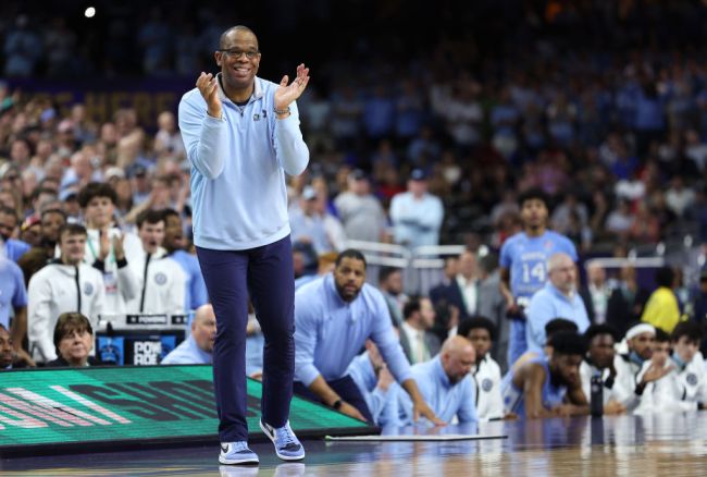 north-carolina-basketball-star-announces-returning-one-more-season