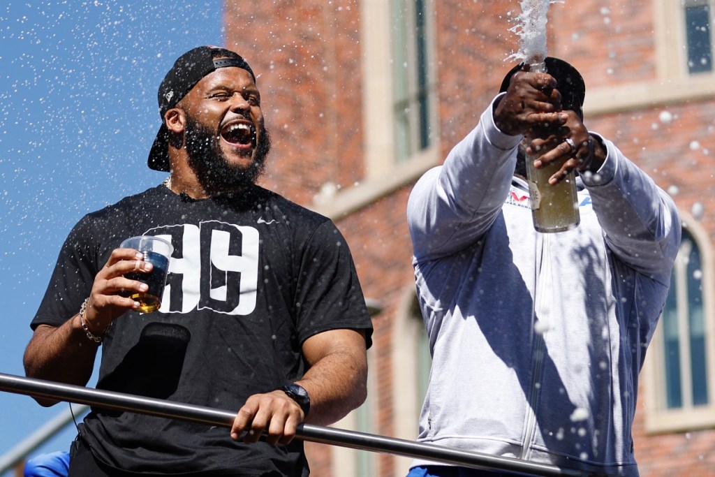 Aaron Donald's Trainer Confirms He's Getting Faster And Better With Age, Tells Him How Many Years He Has Left