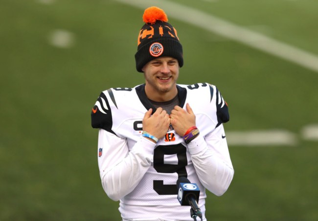 Joe Burrow Photobombs Wedding Shoot On Golf Course