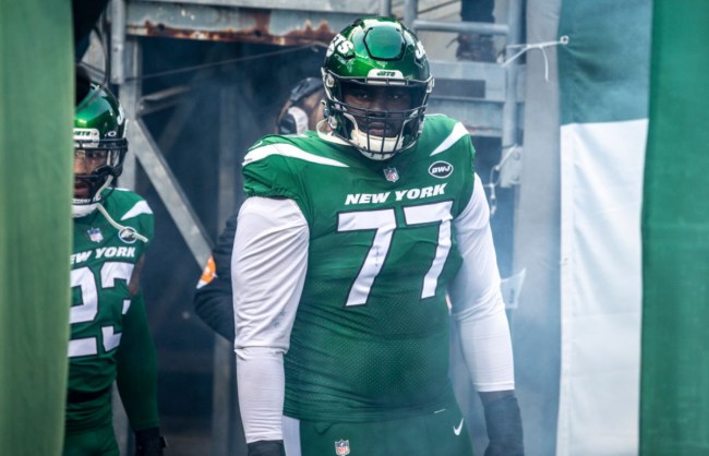 Jets' Mekhi Becton Reportedly Got Up To 400 Pounds Last Season